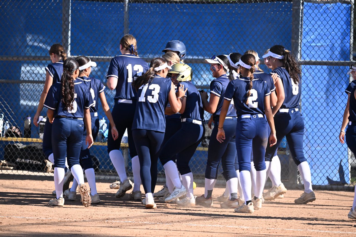 TaylorMaeda1's tweet image. This week I hit my first high school OTF home run!!! 💣 #varsity #freshman #highschoolsoftball #bomb #homerun #crbn #softballislife #bestlife #studentathletes #win #hardwork #hitting #confidence 

@sd_maxpreps @SDSportsAssn @sdprepinsider @cifsds @cifstate @sports760 @maxpreps…