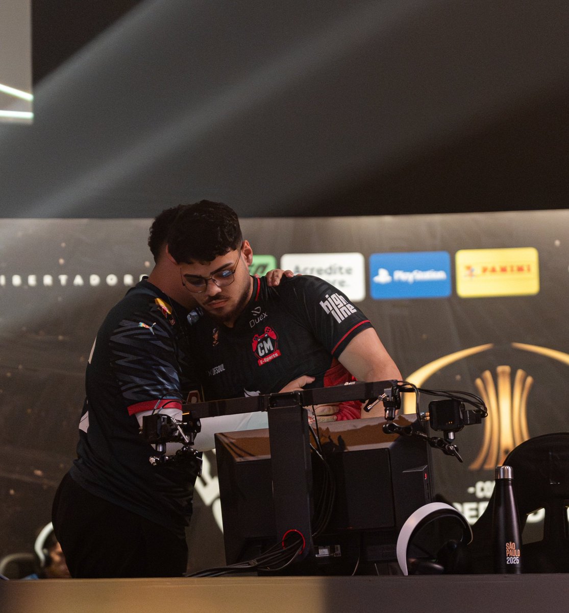 Top 9 - eLibertadores

Vou voltar!