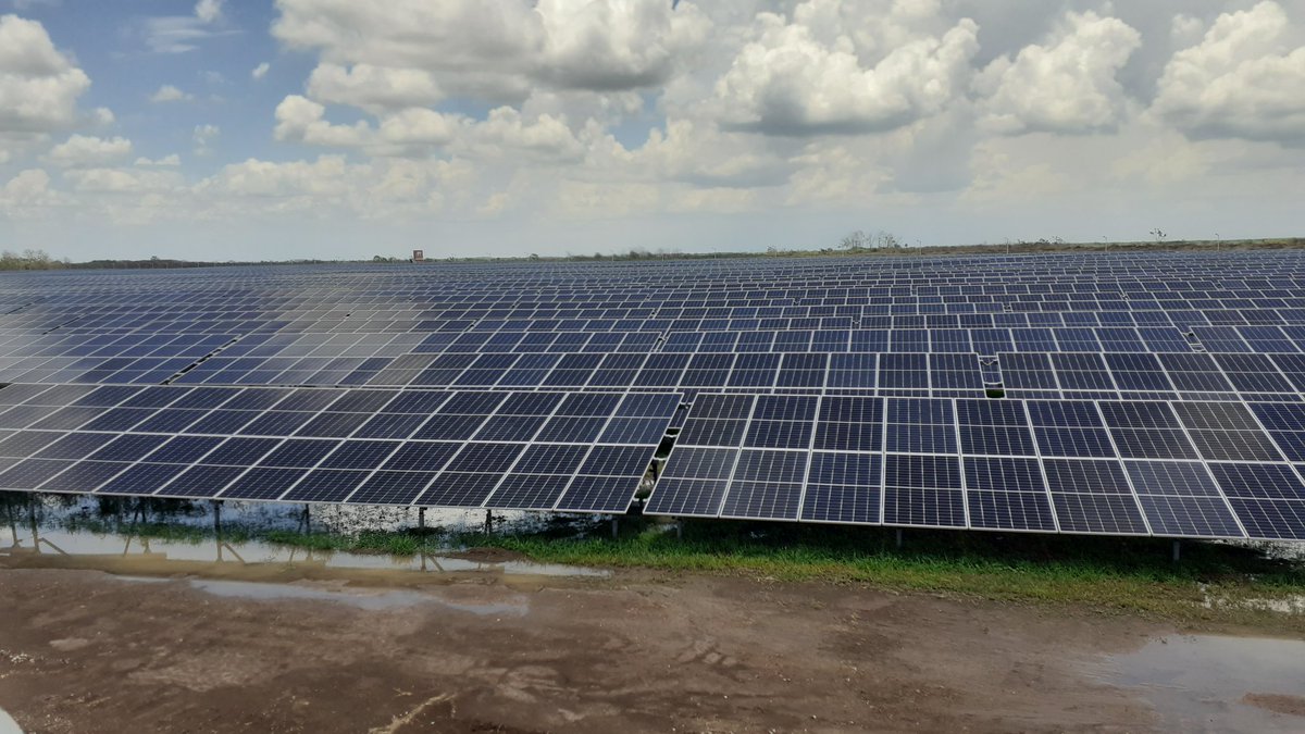🇨🇺💯 El departamento Ideológico del Comité  Provincial del PCC #Camagüey en Parque Fotovoltaico #Luaces Vertientes. fuimos a compartir con laboriosos hombres que luchan por #Cuba. Una verdadera demostración que este país es Gigante, a #Cuba no lo detiene nadie. #PorCamagüeyTodo
