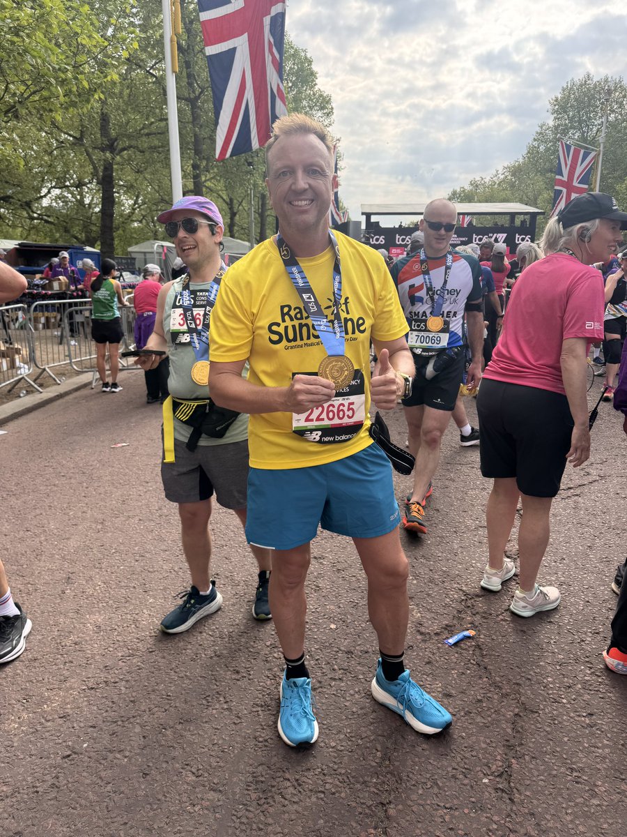 Awesome to finish another famous marathon- <a href="/LondonMarathon/">TCS London Marathon</a> 🇬🇧 and support an amazing charity <a href="/RaysofSunshine/">Rays of Sunshine</a> #londonmarathon2025