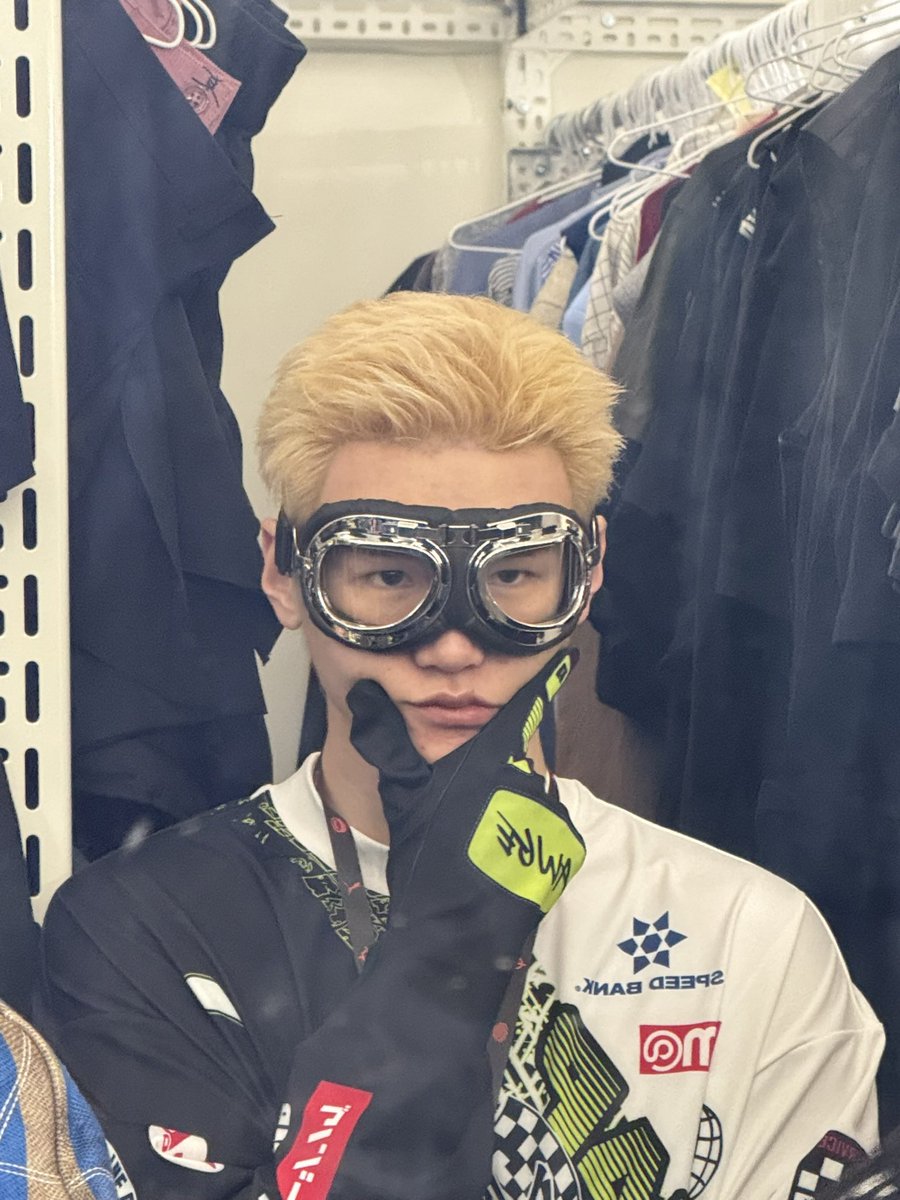 [#건우] 
👑HBD(happy 🎂BAIN🎂 day)👑

#저스트비 #JUSTB #GEONU #BAIN