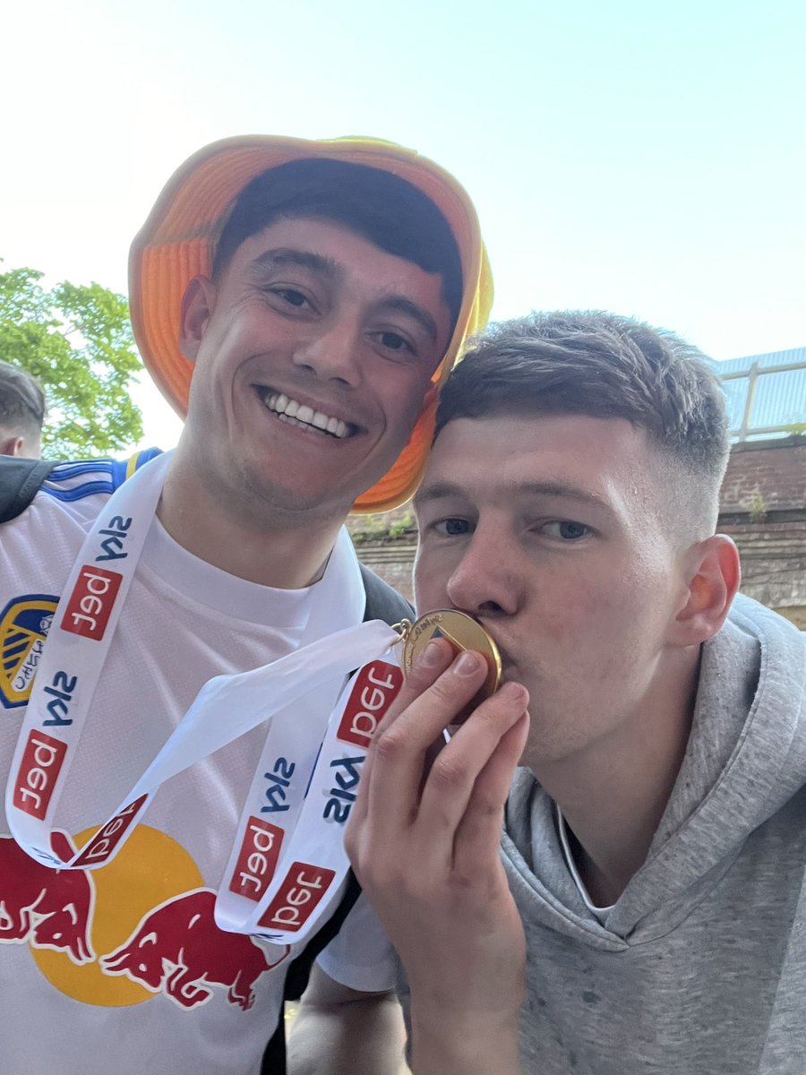 Champions again ole ole 🏆💙💛