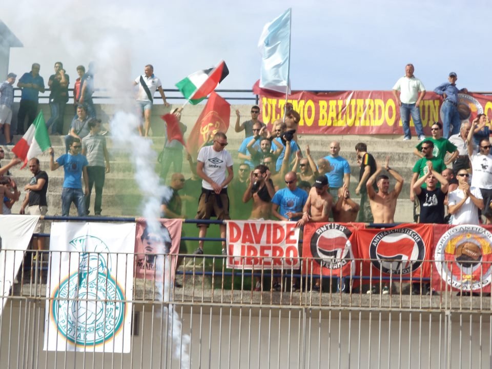 PHOTO | Brigata Manicomio, Spartak Lecce (Italy)