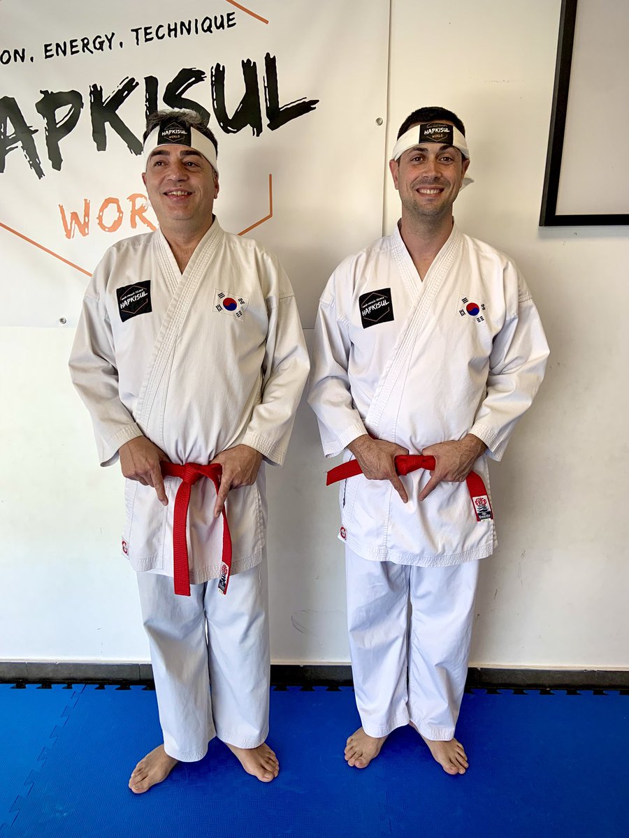 HAPKISUL WORLD

Cinturones rojos

#MasterAndrésRoig

#andresroighapkido 

#Hapkido #합기도 

#Hapkisul #합기술

#HapkisulStyle #HapkisulWorld

#TheNewEraOfHapkido #TheNewOldStyle 

#oldschoolhapkido #OldStyle 

#martialarts #artesmarciales 

#SelfDefense #Autodefensa 

#lalcudia