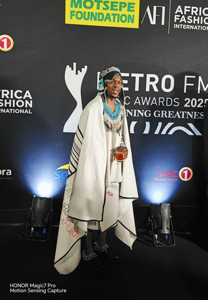 Scoop at the 2025 Metro FM Music Awards

#METROFMMusicAwards2025 #MMA2025
#MMA25 #CrowningGreatness