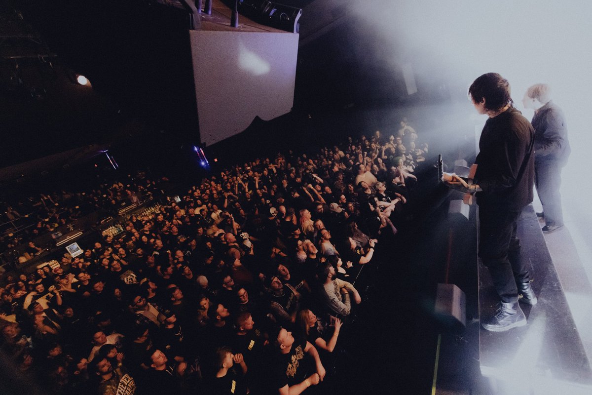 THANK YOU LINCOLN

WE’RE IN DAVENPORT IA TODAY @ CAPITOL THEATER AND SPRINGFIELD MO TOMORROW @ THE REGENCY WITH @tdwpband <a href="/kingdomofgiants/">𝐊𝐈𝐍𝐆𝐃𝐎𝐌 𝐎𝐅 𝐆𝐈𝐀𝐍𝐓𝐒 (NEW EP OUT NOW)</a> <a href="/acresuk/">Acres</a> 

📸: <a href="/BryanKirks/">Bryan</a>