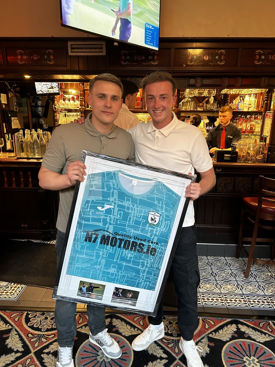 A departing gift for our manager ❤️