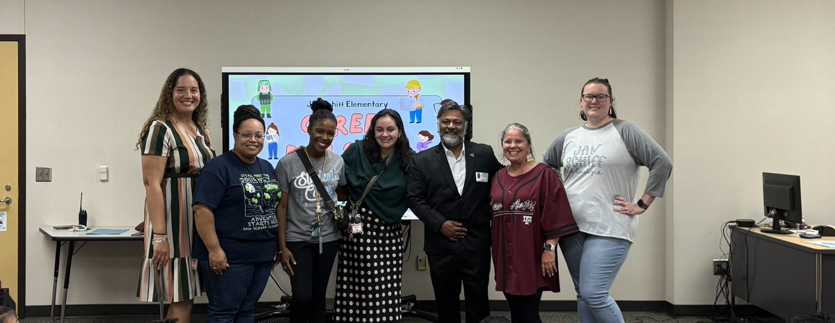 Career Day was a hit and we had our very own Mayor Elackatt of Missouri City come talk to our 1st graders. Thank you <a href="/MissouriCityTX/">Missouri City, TX</a> <a href="/FortBendISD/">Fort Bend ISD</a>