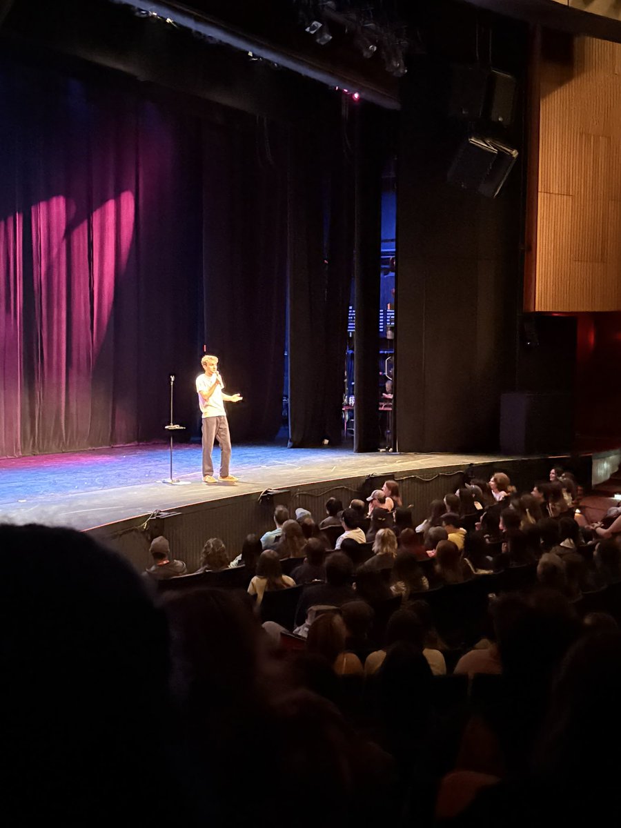 FuzzieDreams's tweet photo. Went to tommyinnits survival tour last night in Albany! 
Had lots of fun! Very silly indeed
#tommyinnit #TOMMYINNIT #NewYork 
(Dm me if you want more videos of the show I have lots!) https://t.co/cAVS2XlqIr