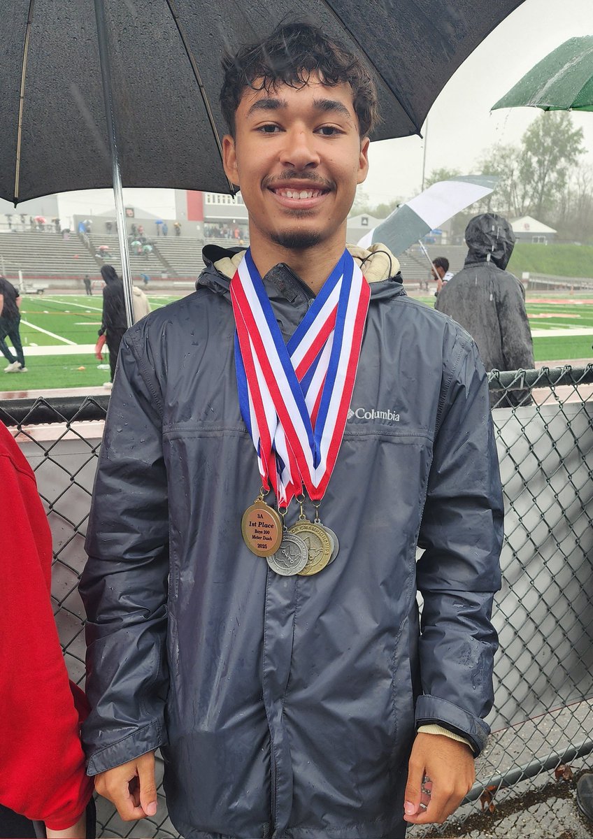 Aden Zumock is your OVAC 3A and overall 200M Champion with a time of 22.73!