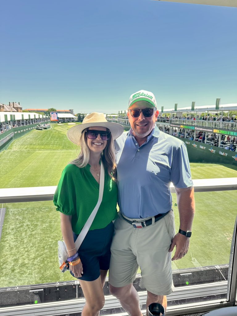 FrazierForTexas's tweet image. Let&apos;s GO @cjbyronnelson! ❤️ it&apos;s in our backyard, McKinney  TX ⛳️ #MentalHealthAwarenessMonth go green on #17 @traciefrazier