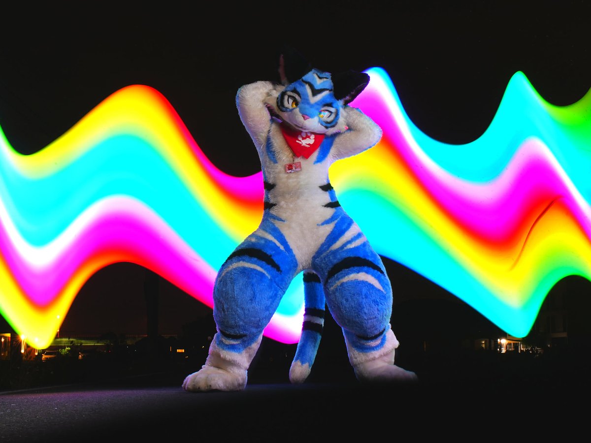 🌈身為一道彩虹~

📸 <a href="/MostFluffySean/">Fluffy Sean 尚恩➡️UTFG</a> 

#FursuitsEveryday