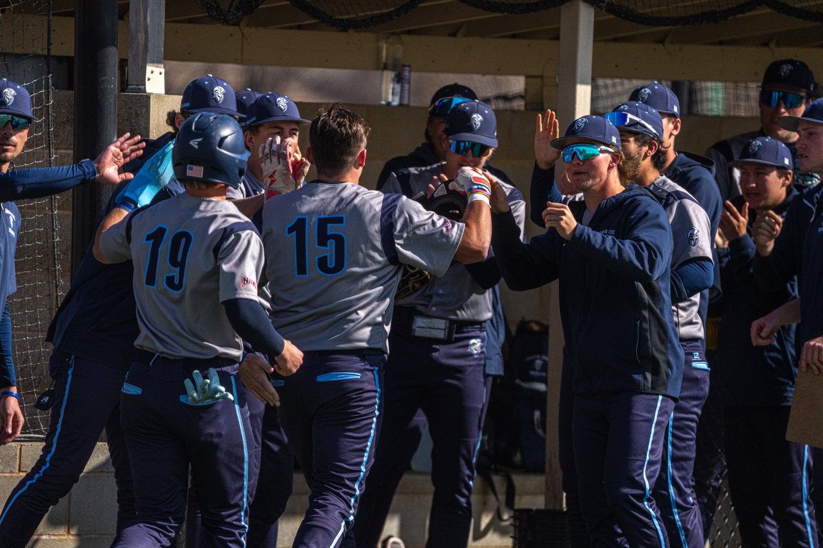 Trojans take down the Comets 16-6 in 7 innings! ⚔️🔥

Six Trojans record multiple hits and Vikemyr gives up 3 hits and strikes out 5 through 5.2 IP while DSU cruises to victory. 

#GoTrojans #KeepRolling
