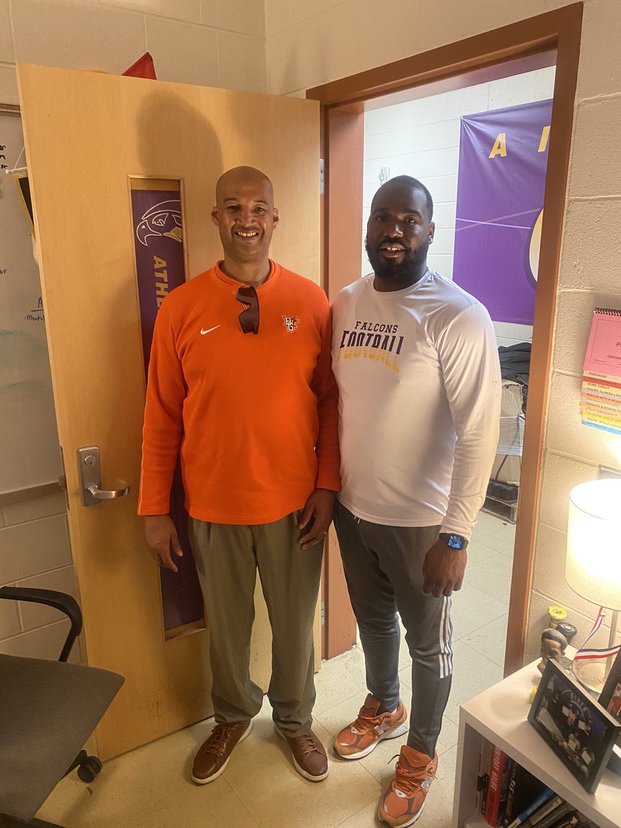 Harry McCall (@coachduka) on Twitter photo Appreciate <a href="/BG_Football/">BGSU Football</a> <a href="/Coach_Jackson/">Derrick Jackson</a> for stopping by yesterday to talk ball & interests in our young men. Looking forward to getting on campus again. <a href="/AikenRecruits/">Aiken Football</a> Appreciate <a href="/BG_Football/">BGSU Football</a> <a href="/Coach_Jackson/">Derrick Jackson</a> for stopping by yesterday to talk ball & interests in our young men. Looking forward to getting on campus again. <a href="/AikenRecruits/">Aiken Football</a>