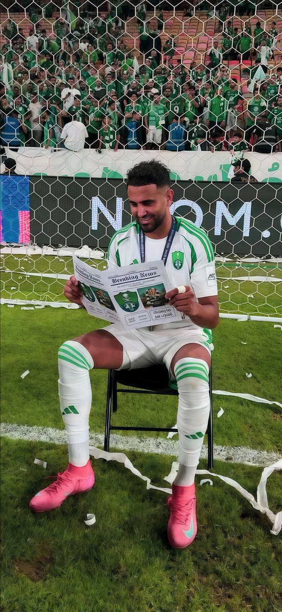 يا كـاتب التاريخ لا تغلـق الصفحات .. ريـاض يكتـب أغلى البطـولات 💚🏆🇩🇿