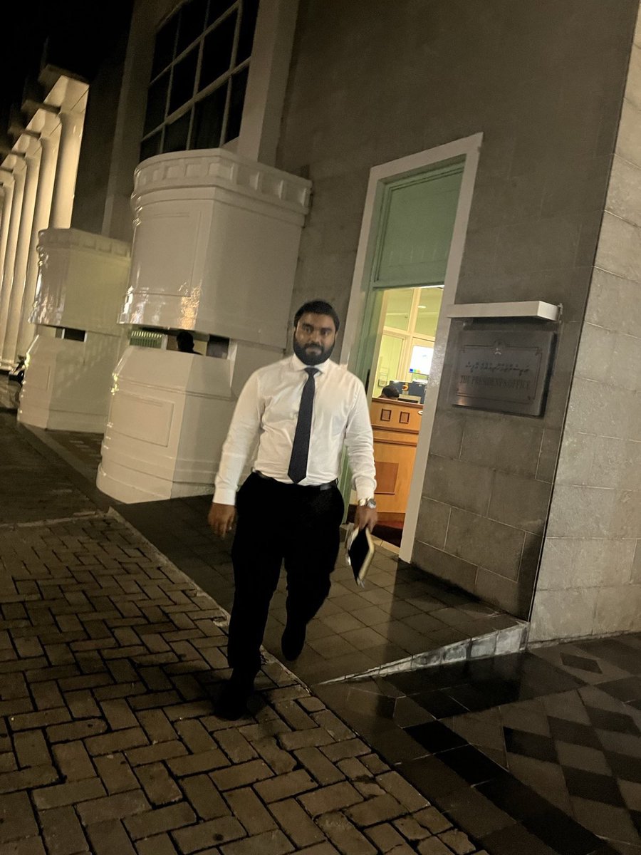 Man of the hour. Extremely proud of <a href="/MohamedShahzan/">MohamedShahzan</a> and the team at <a href="/AdhadhuMV/">Adhadhu</a>💪🏽