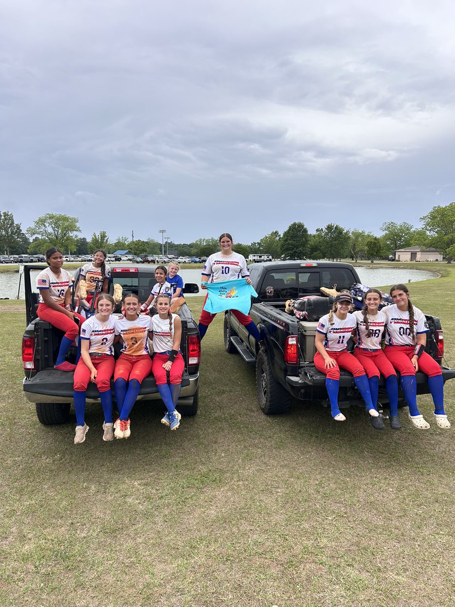 FREEDOM SOFTBALL tweet media