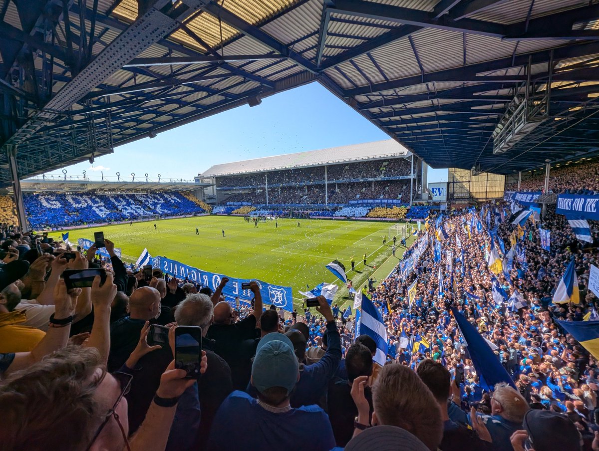L23 PHOTOGRAPHY (@l23_photography) on Twitter photo Massive thank you to everyone who called into St Luke's today - I feel like I say this every week but today was the busiest yet - didn't stop from 12 till just before kick off πRemember you can order all my items online also - message me π
<a href="/EvertonHeritage/">Everton FC Heritage Society</a> <a href="/Everton/">Everton</a> #thatsmygate Massive thank you to everyone who called into St Luke's today - I feel like I say this every week but today was the busiest yet - didn't stop from 12 till just before kick off πRemember you can order all my items online also - message me π
<a href="/EvertonHeritage/">Everton FC Heritage Society</a> <a href="/Everton/">Everton</a> #thatsmygate