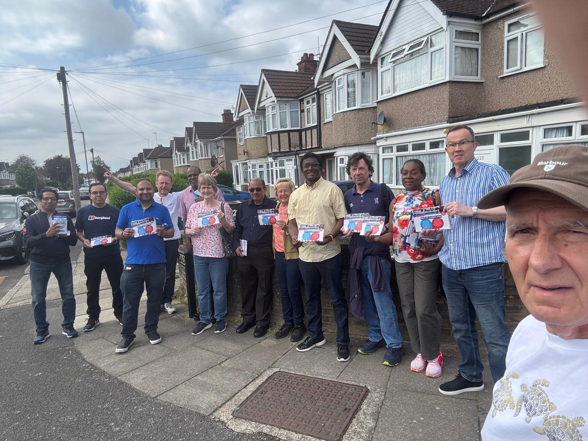 Rayners Lane Conservatives (@raynerslane_hw) on Twitter photo Big team out today in Rayners Lane supporting <a href="/IdaikkadarThaya/">Thaya Idaikkadar</a> our excellent Councillor, a great reception on the doors, residents noticing the difference that <a href="/HAConservatives/">Harrow Council Conservatives</a> are making Big team out today in Rayners Lane supporting <a href="/IdaikkadarThaya/">Thaya Idaikkadar</a> our excellent Councillor, a great reception on the doors, residents noticing the difference that <a href="/HAConservatives/">Harrow Council Conservatives</a> are making