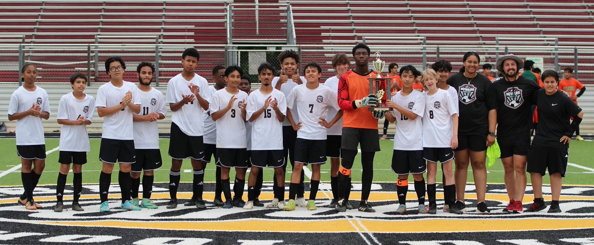 BibbAthletics's tweet image. Congratulations to @RMSCanes for taking home the Middle School Boys' Soccer Championship! The Hurricanes beat runner-up @HMS__Athletics by a 3-0 score, and both teams had a great season!