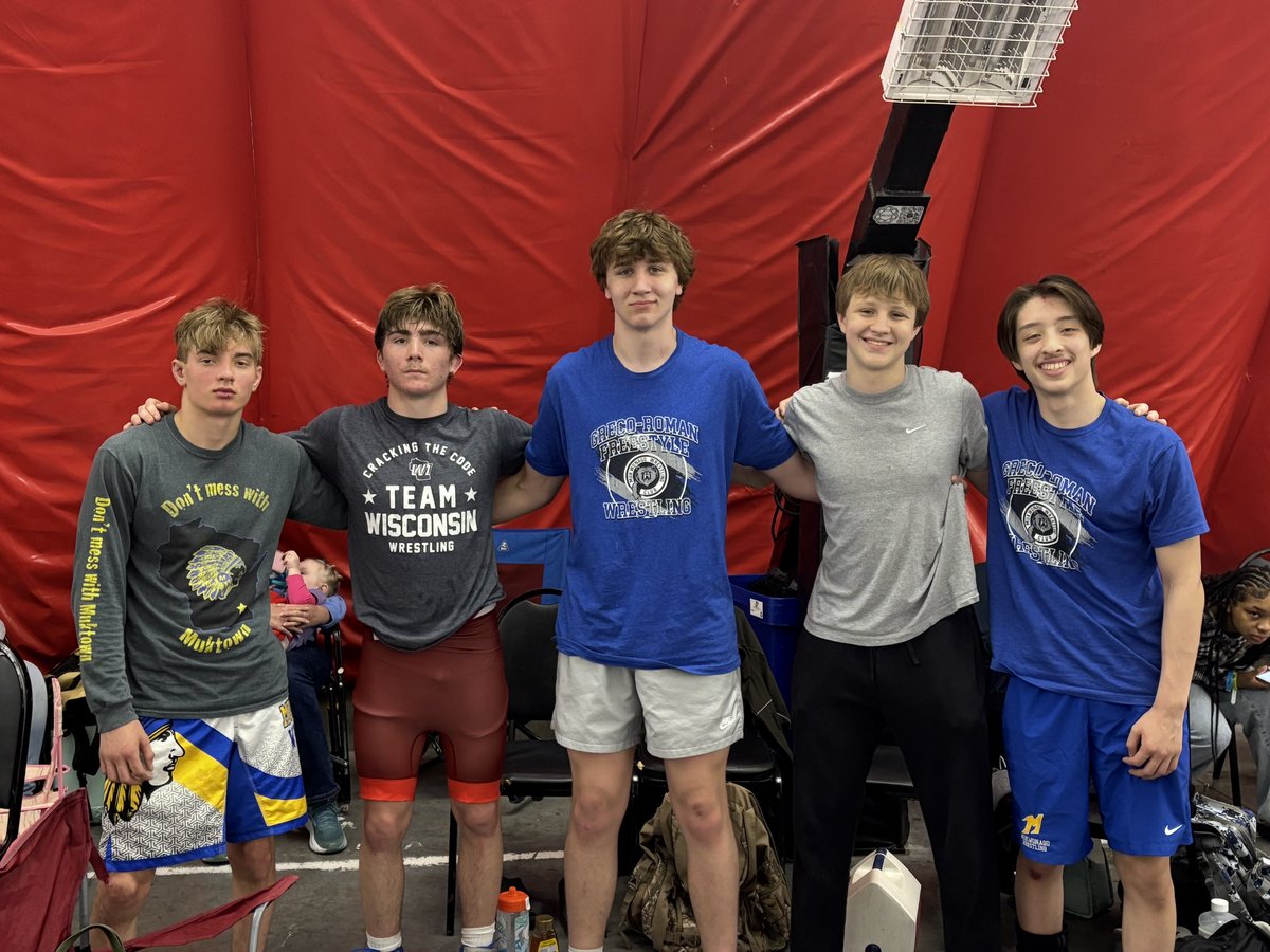 Good luck to our boys today in Wisconsin Dells at the State freestyle championships!!!

Colton Katzfey, Adam Whittier, Nathan Ipsa, Niko Ipsa, &amp; Will Vang - Not pictured: Gabe Erdmann.  

Let’s Get it!!!