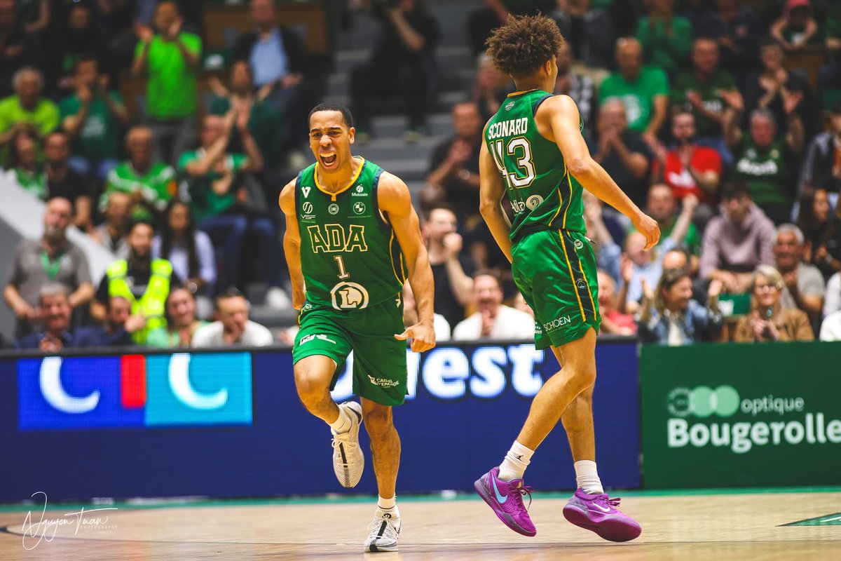 Tangram Sports (@tangramsports) on Twitter photo Siyani Chambers <a href="/SChambers4/">Siyani Chambers</a> dropped 17 points and delivered 7 assists in <a href="/ADABloisBasket/">๐ ADA Blois Basket 41 ๐</a> 7th consecutive win in @PROB_officiel
๐ข 17 pts I 7 as I 22 val
๐ <a href="/ccbmbasket/">CCBM</a> ๐
๐ @PROB_officiel ๐ซ๐ท
#TangramSports
#FollowYourDreamsWithUs Siyani Chambers <a href="/SChambers4/">Siyani Chambers</a> dropped 17 points and delivered 7 assists in <a href="/ADABloisBasket/">๐ ADA Blois Basket 41 ๐</a> 7th consecutive win in @PROB_officiel
๐ข 17 pts I 7 as I 22 val
๐ <a href="/ccbmbasket/">CCBM</a> ๐
๐ @PROB_officiel ๐ซ๐ท
#TangramSports
#FollowYourDreamsWithUs