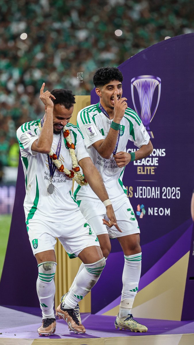 الاهلي السعودي بطل ابطال اسيا النخبة 
في نسختها الاولى 🏆🏆
رقص البطل 
#الاهلي_كاواساكي
#الاهلي #دوري_أبطال_آسيا_النخبة 
#ملوك_اسيا