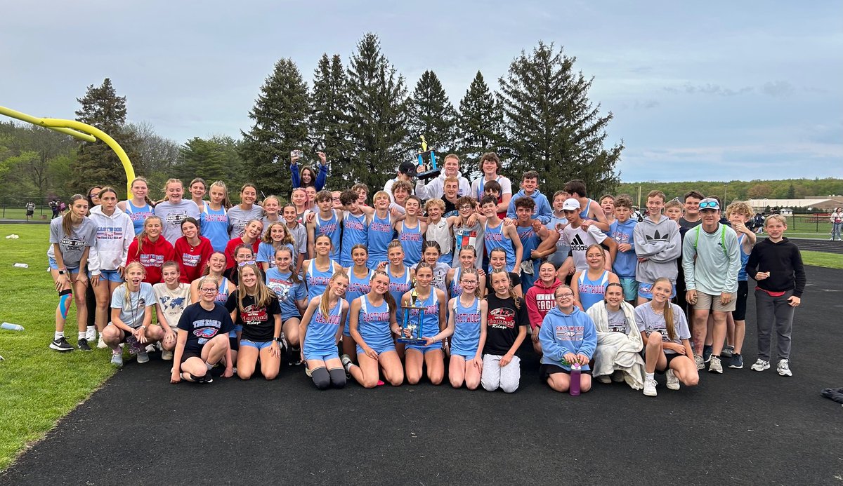 MS Article: Middle school girls, boys finish 2nd in Eastwood Relays
Congratulations to the ladies who broke three school records last night!!
rb.gy/qu7a5v