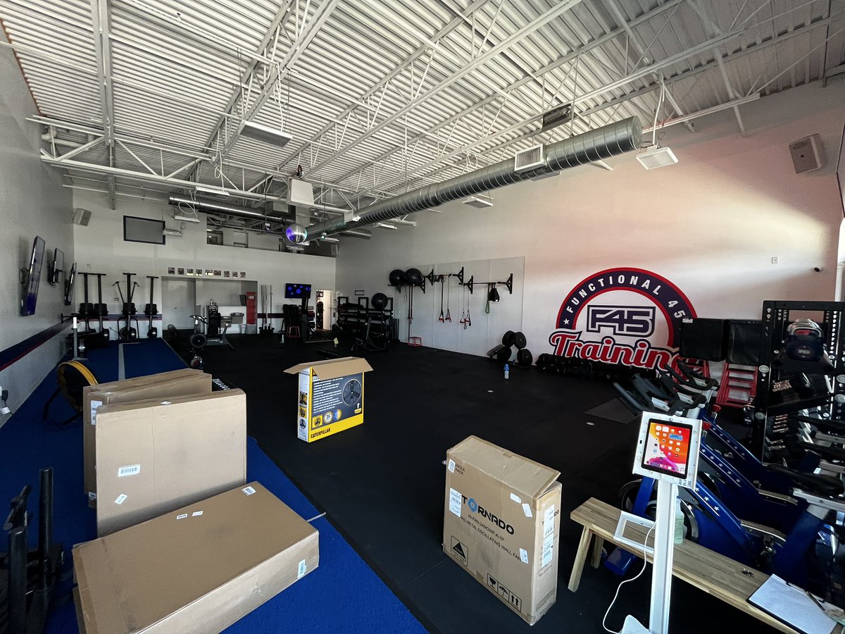 chrishsmith16's tweet image. I have a large single room gym. I bought four 30” wall fans. Where should I place them for maximum circulation efficiency?