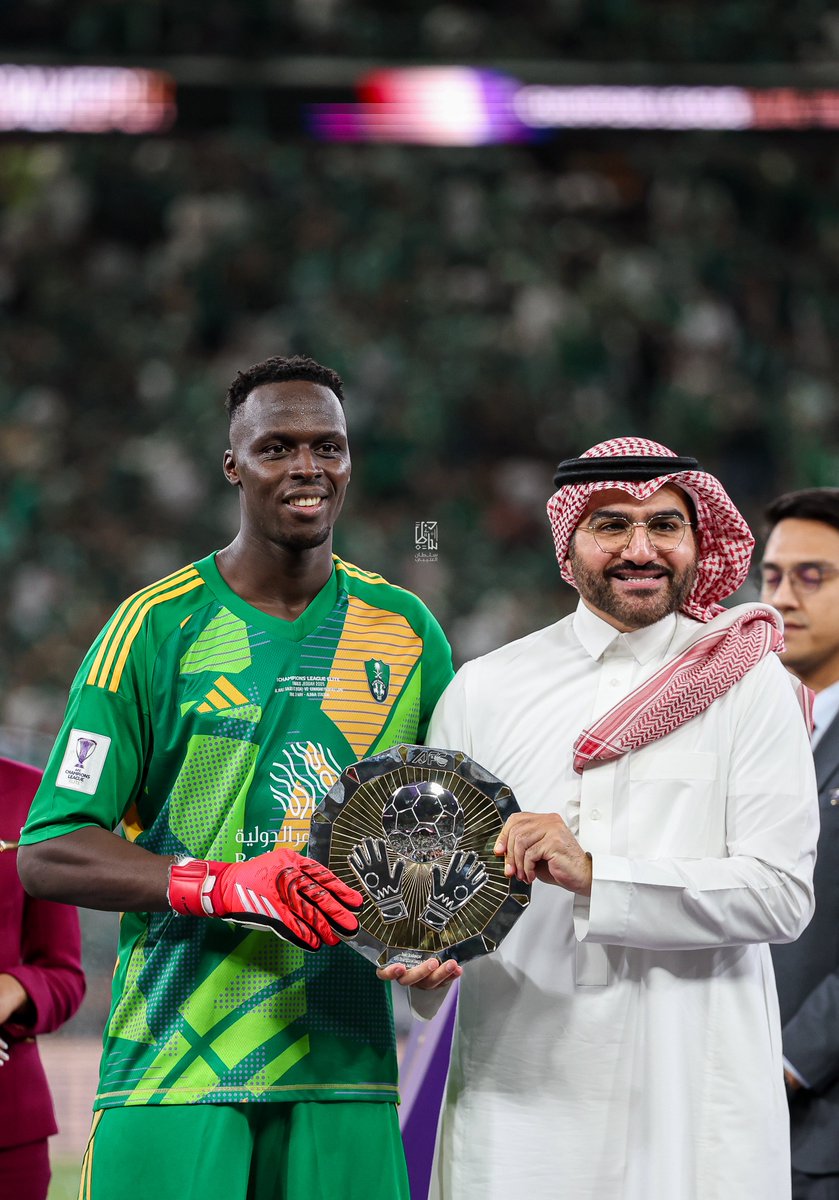 الاهلي السعودي بطل ابطال اسيا النخبة 
في نسختها الاولى 🏆🏆
افضل حارس منيدي 
#الاهلي_كاواساكي
#الاهلي #دوري_أبطال_آسيا_النخبة 
#ملوك_اسيا