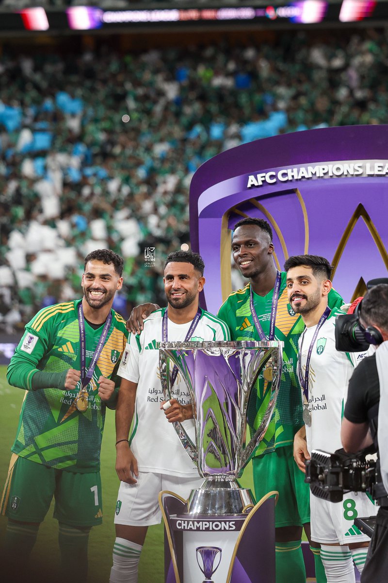 الاهلي السعودي بطل ابطال اسيا النخبة 
في نسختها الاولى 🏆🏆
#الاهلي_كاواساكي
#الاهلي #دوري_أبطال_آسيا_النخبة 
#ملوك_اسيا