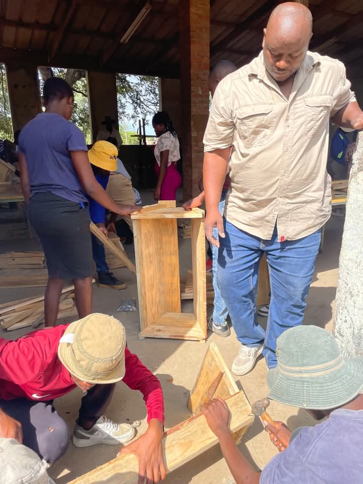 jasmine apiary tweet media