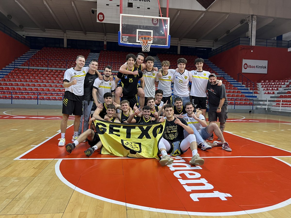 Ascenso a 1a división Nacional💪💪 Este grupo del
<a href="/GetxoSaski/">Getxo Saskibaloi Taldea</a>  son incredibles. Hoy partido duro y difícil con músculos atenazados, pero ascenso conseguido.  Zorionak <a href="/Mikel14071/">Mikel1407</a>