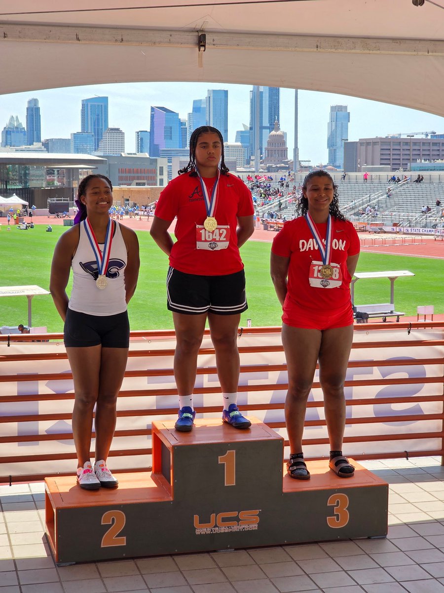 2nd place in discuss at state!!!🥈We are so beyond proud of Naila💜