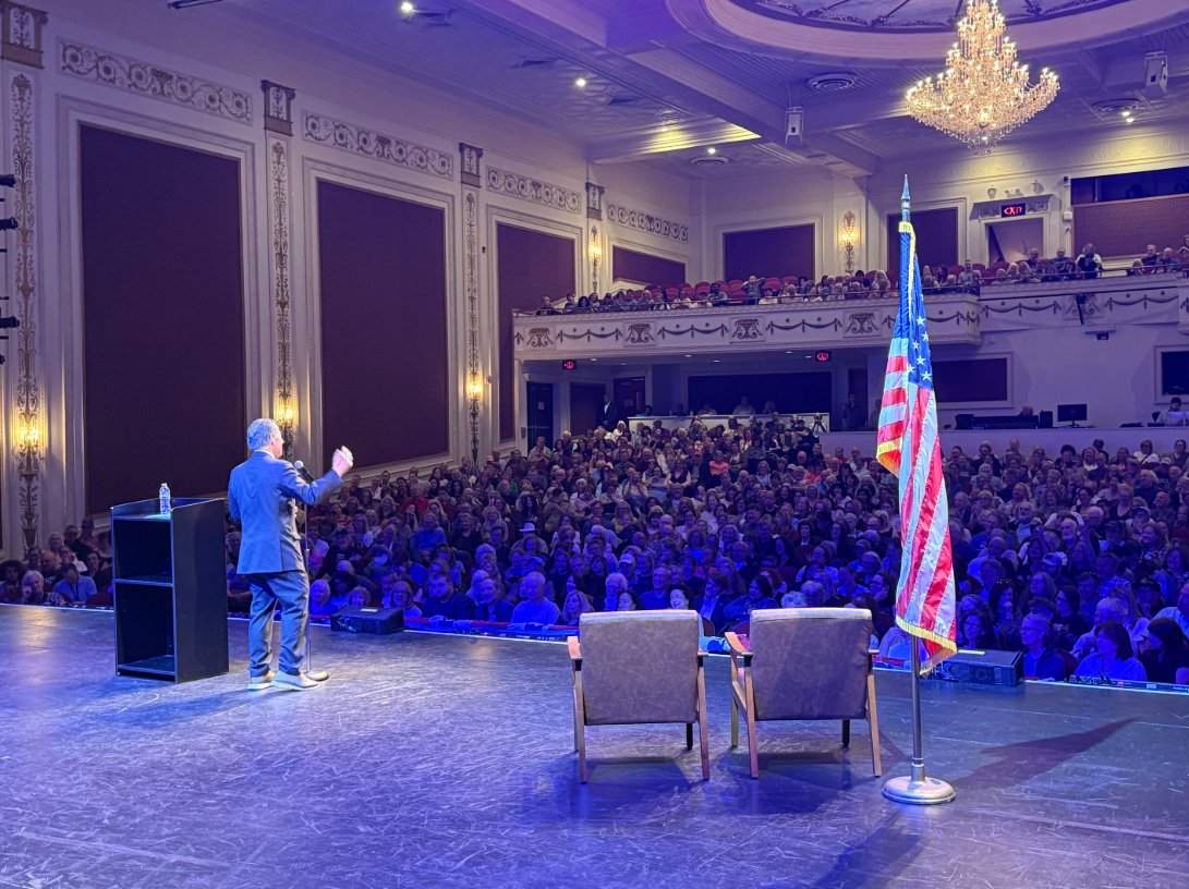 jamie_raskin's tweet photo. Just spoke to 1100 fired-up residents of NY1 and NY2 at the Patchogue Theatre on Long Island—oh, and to two empty chairs we held open for their GOP representatives. https://t.co/bryrscdhwX