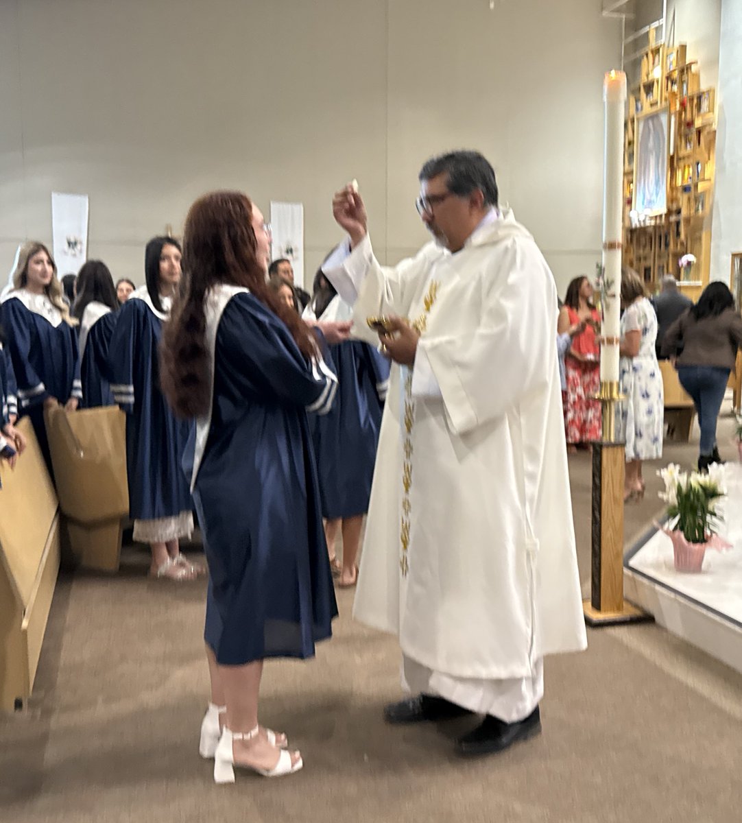 Christopher M. Lopez (@cmlopez1) on Twitter photo Today, our seniors gathered for a beautiful and heartfelt Senior Mass; a time of reflection, gratitude, and blessing as they prepare to step into the next chapter of their lives. The celebration was extra special as we had Deacon Barraza preside. #OFOD <a href="/DVHSYISD/">Del Valle HighSchool</a> <a href="/YsletaISD/">Ysleta ISD</a> Today, our seniors gathered for a beautiful and heartfelt Senior Mass; a time of reflection, gratitude, and blessing as they prepare to step into the next chapter of their lives. The celebration was extra special as we had Deacon Barraza preside. #OFOD <a href="/DVHSYISD/">Del Valle HighSchool</a> <a href="/YsletaISD/">Ysleta ISD</a>