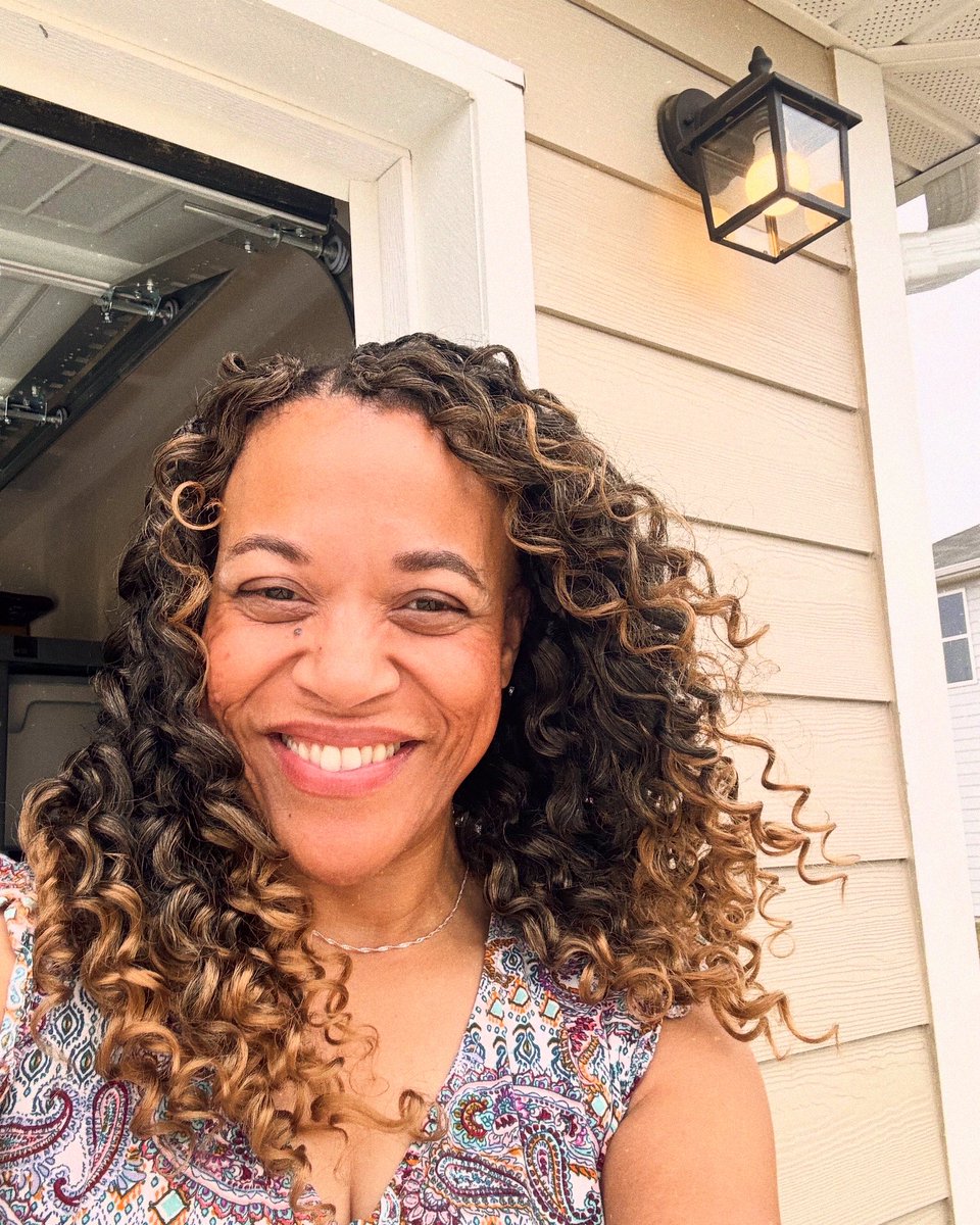 Thank you all for the wonderful birthday wishes. Many people lament about their 40’s and getting older - but I have to say - I’m #loving it! I look forward to getting older (&amp; wiser, cause, you know, wisdom comes with age). 🎁🎉❤️