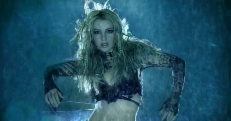 MrPopOfficial's tweet photo. 25 years ago today Britney Spears released her Diamond certified album ‘Oops!…I Did It Again’. 

The album debuted at #1 in the U.S. with 1,319,193 copies sold. 

It spawned the singles “Oops!…I Did It Again”, “Lucky”, “Stronger” and “Don’t Let Me Be The Last To Know”. https://t.co/0Wmy75QLZL