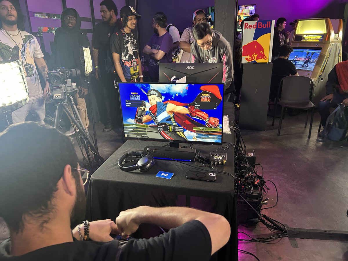 Let's Rev It Up. 🔥 Fatal Fury: City of The Wolves Top 8 at #DIY2025 has hit the stage! 

▶️[TOP 8 🛹]
▶️<a href="/guccibluntwrap/">gucci!</a> v <a href="/Shin_Paulo1/">Shin Paulo</a> 
▶️<a href="/EcYurikov/">S8UL | Yurikov</a> v <a href="/FightCoachFight/">Coach Steve: South Town Zookeeper🐺</a> 
➡️<a href="/aroolee/">Aroo</a> v <a href="/pandabetic__/">TSB pandabetic ➡️ EVO 2025</a> 
▶️<a href="/AlexSmithFGC/">Alex Smith</a> v <a href="/OliverMisbach/">Revilo</a>

Links Below.