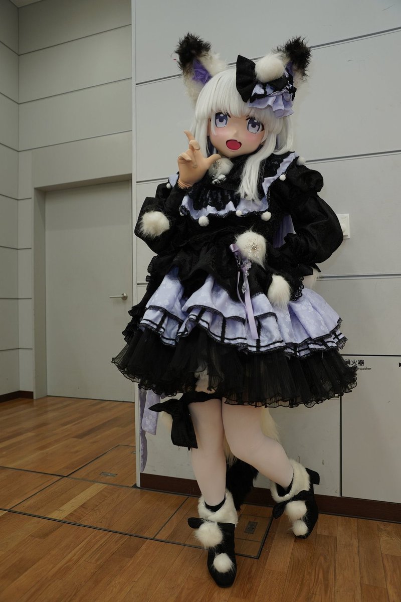 ウチはフジ！
雪狐(ゆきつね)フジっていうの。
覚えてくれると嬉しいな！！

という訳でオリっ子の雪狐フジをお迎えしてました！
今後改めてよろしくお願いします‼︎

special thanks
Full design：<a href="/mitokuma/">ミト🐻3月7日新連載開始</a> さん
🎭：<a href="/taku_sigkig/">たっくんまる</a> さん
👗：<a href="/pppshake/">しゃけ🐟</a> さん
📷：<a href="/kura141030/">KuRΛ</a> さん

#kig_doll2