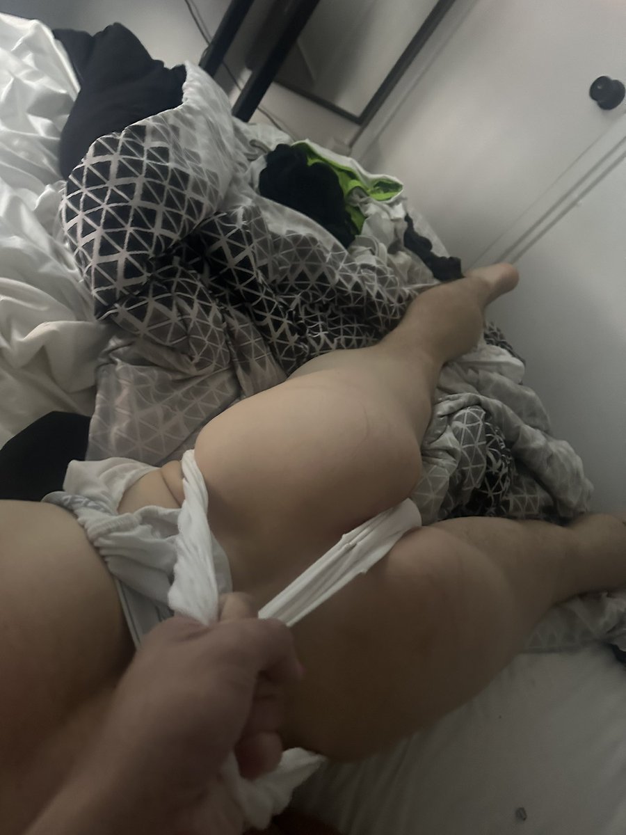 wedgie my cheeks ✨ tweet media