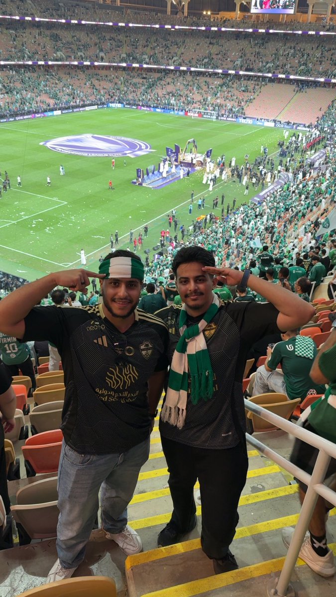 almgdm_'s tweet photo. Champions 💚💚 https://t.co/nzmq72uQiX