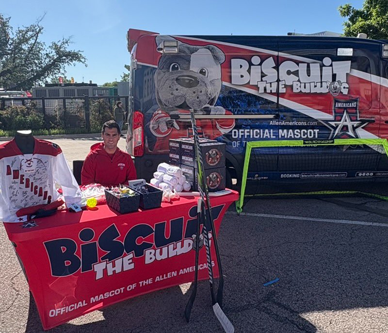 bestechlmascot's tweet photo. We had an amazing time at Bonham Heritage Day! It was wonderful to meet some lovely people and fellow fans of the Americans! A big thank you to everyone who took the time to stop by and say hello! #community #visitbonham #richhistory #repthered https://t.co/4PXzPmdVM3