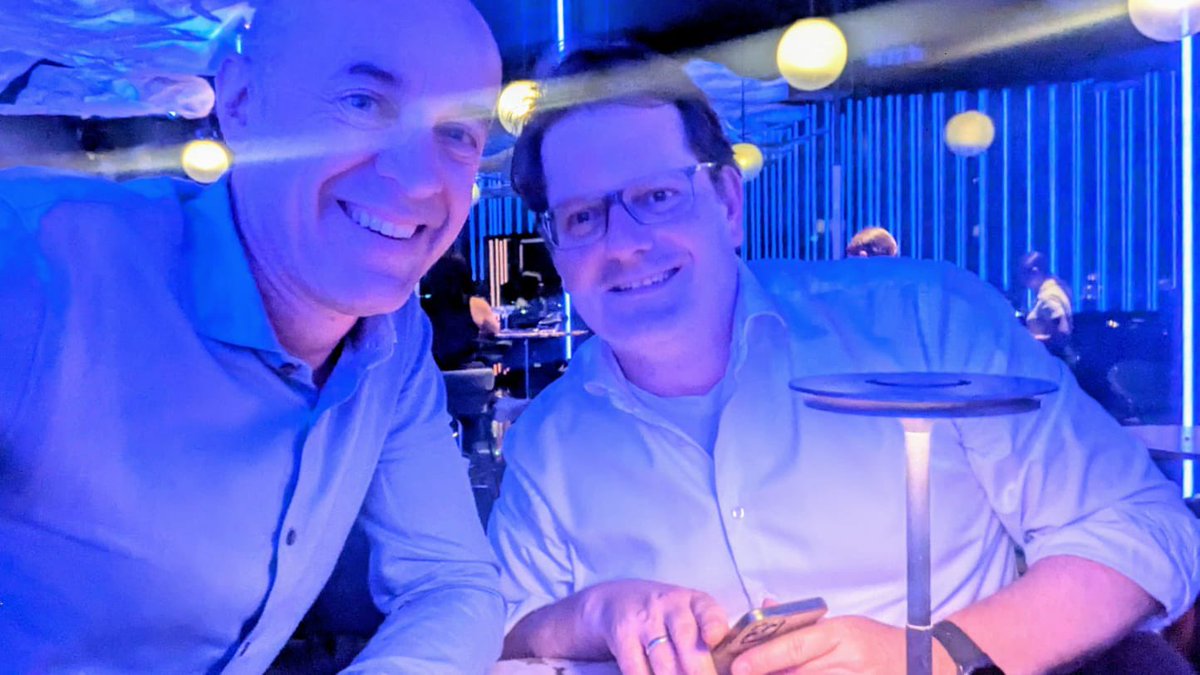 philipp ivanyi tweet media