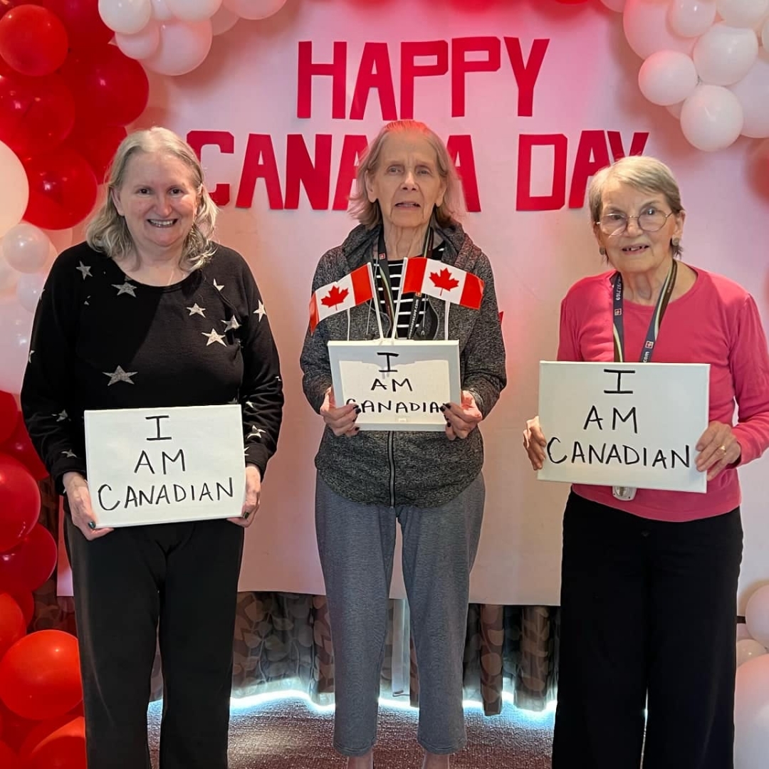 AllSeniorsCare's tweet image. From coast to coast, we’re proud to be a Canadian company rooted in compassion, community, and care.

Here’s to serving seniors with heart, across this beautiful land we call home.

#ProudlyCanadian #AllSeniorsCare #CanadianSpirit #CommunityWithHeart