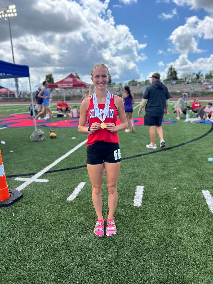 Simpson’s Lily Overby MAIS 5A 1600M and 800M State Champions setting a 5A Record in the 1600M