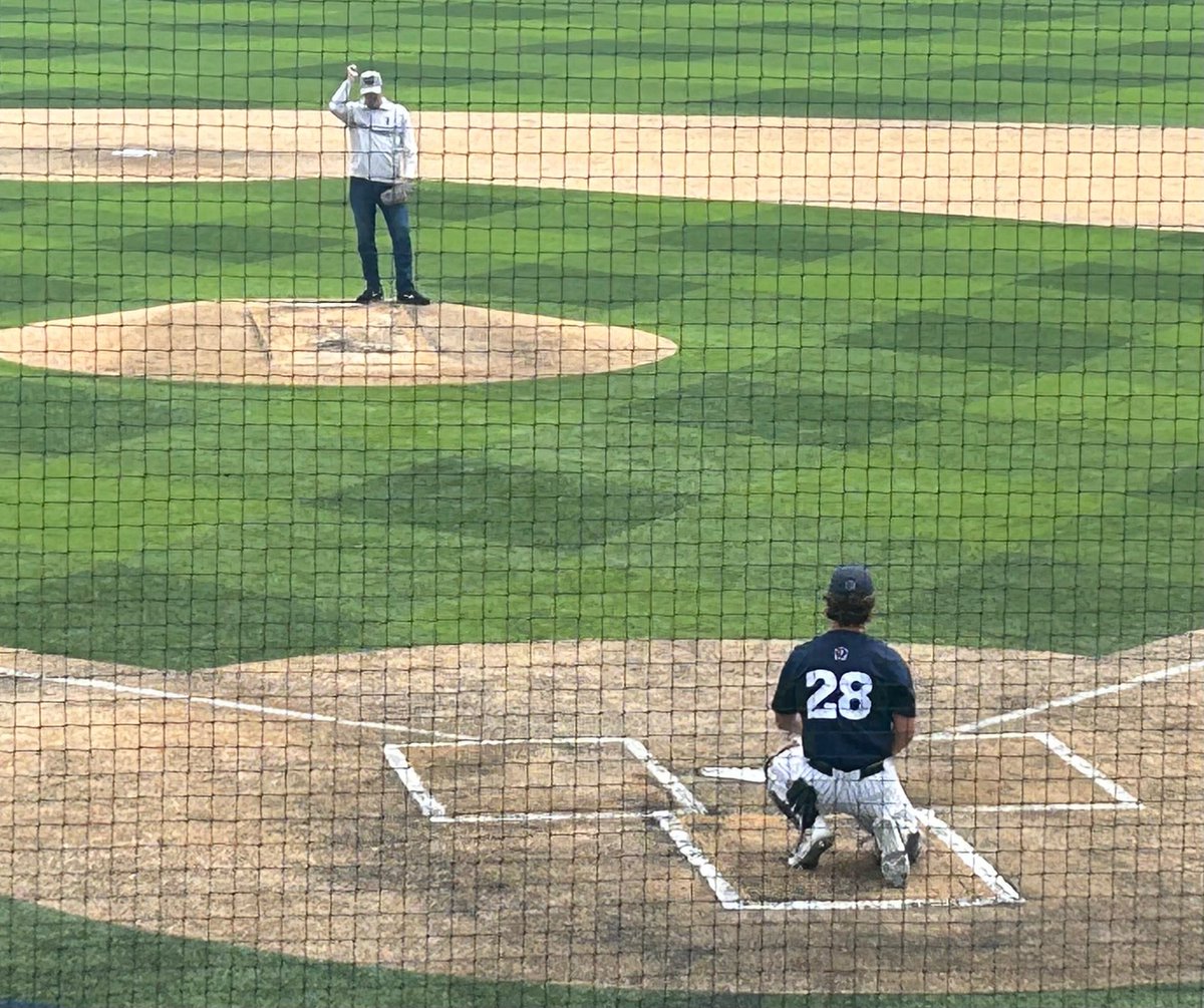 Paul Loeffler (@p356loeffler) on Twitter photo Underway in Reno. <a href="/FresnoStateBSB/">Diamond 'Dogs</a> alum Mark Reece will join us later & explain how his Bulldog glove ended up on the field for today’s ceremonial 1st pitch.
📻foxsportsradio1340.iheart.com Underway in Reno. <a href="/FresnoStateBSB/">Diamond 'Dogs</a> alum Mark Reece will join us later & explain how his Bulldog glove ended up on the field for today’s ceremonial 1st pitch.
📻foxsportsradio1340.iheart.com