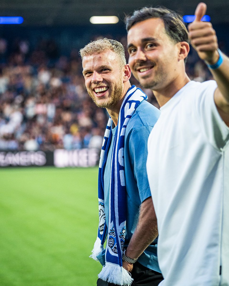 𝐋𝐄𝐆𝐄𝐍𝐃𝐄𝐒 💙