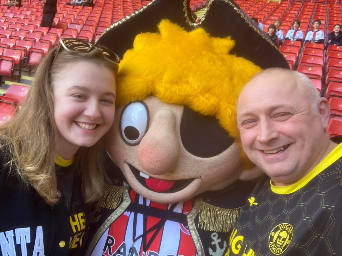 💙🤍That’s the end of 2024/2025 season 🖤💛

Yes, this season has been a hard watch but  I will always love Wigan Ath and love the fact that it gives me the opportunity to spend quality time with my daughter and make memories that will last forever  💕 UP THE TICS

 #wafc #WTID