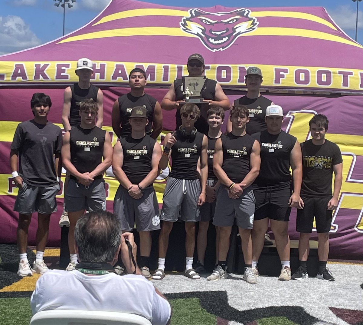 Super proud of our guys! #Champs <a href="/trickymay21/">Ricky May</a> <a href="/bryson_may21/">Bryson May</a>